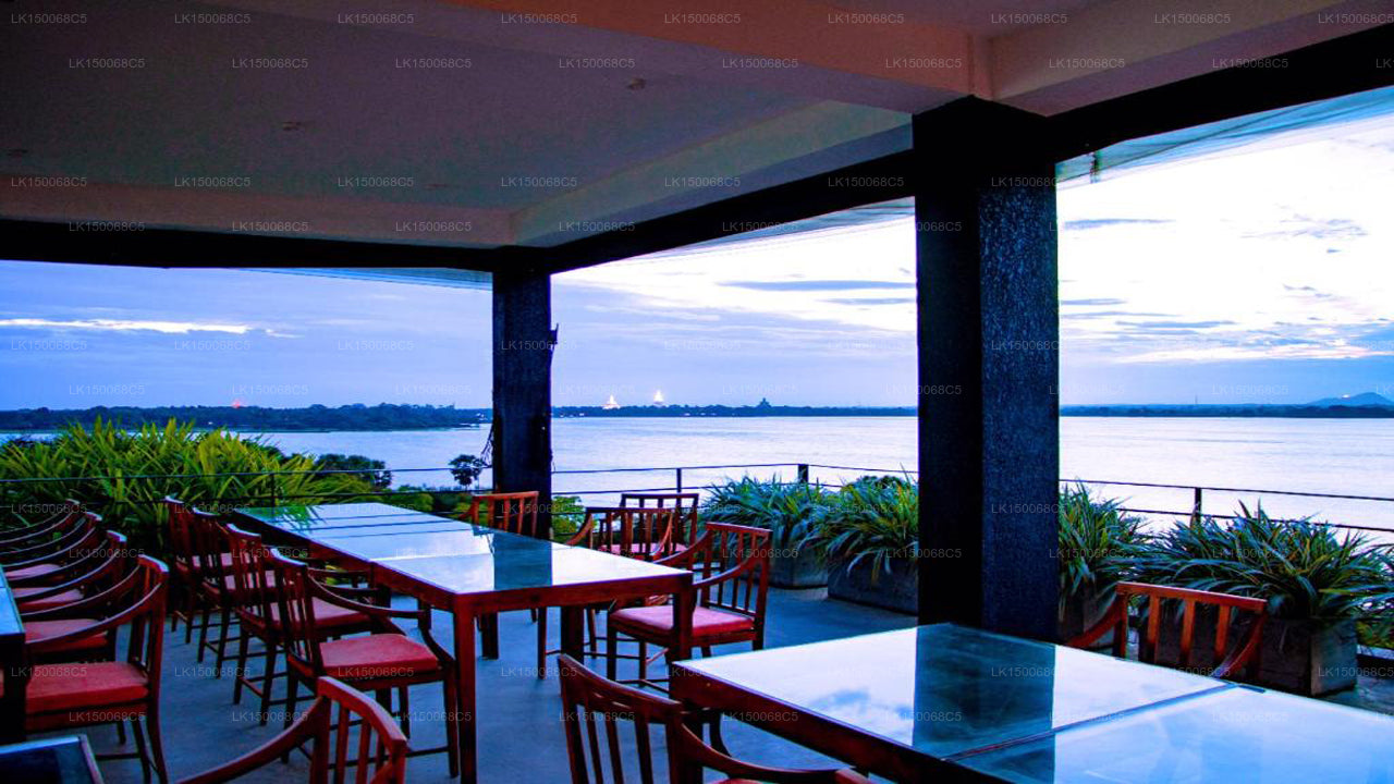 Lake Forest Hotel, Anuradhapura