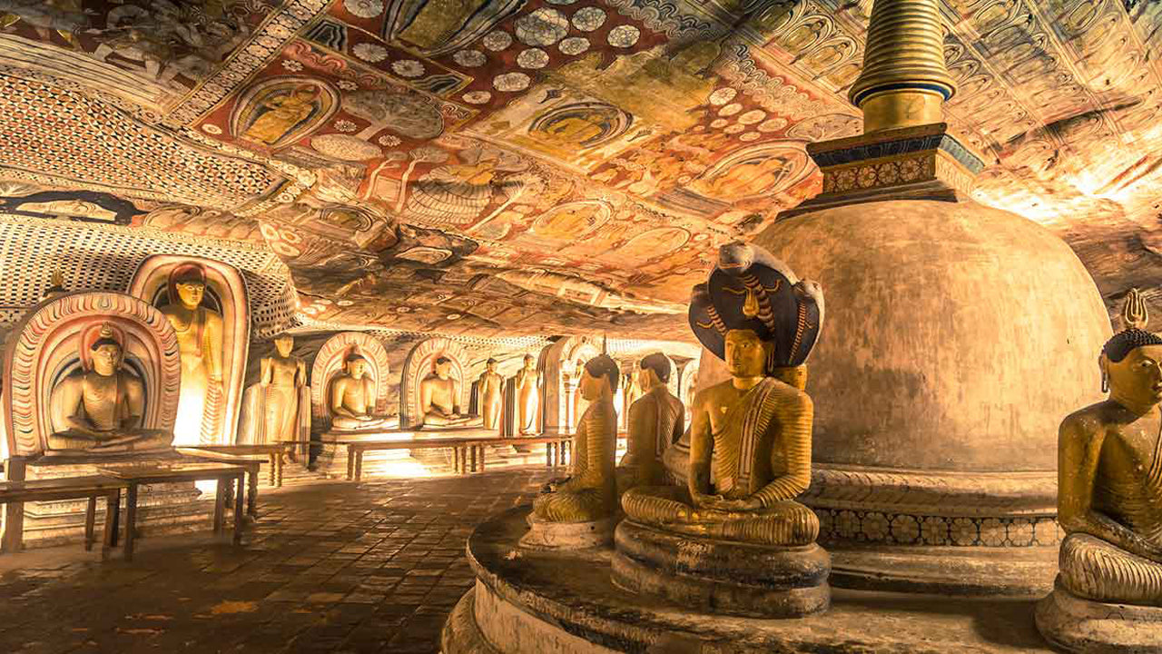 Sigiriya Rock, Dambulla and Wild Elephant Safari from Colombo