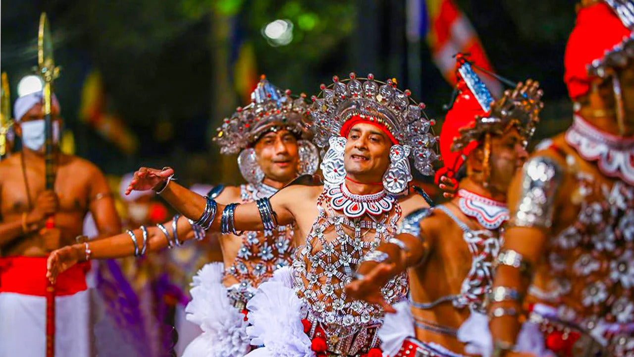 Kandy Esala Perahera - Dag 11 (Billetter og pladser)