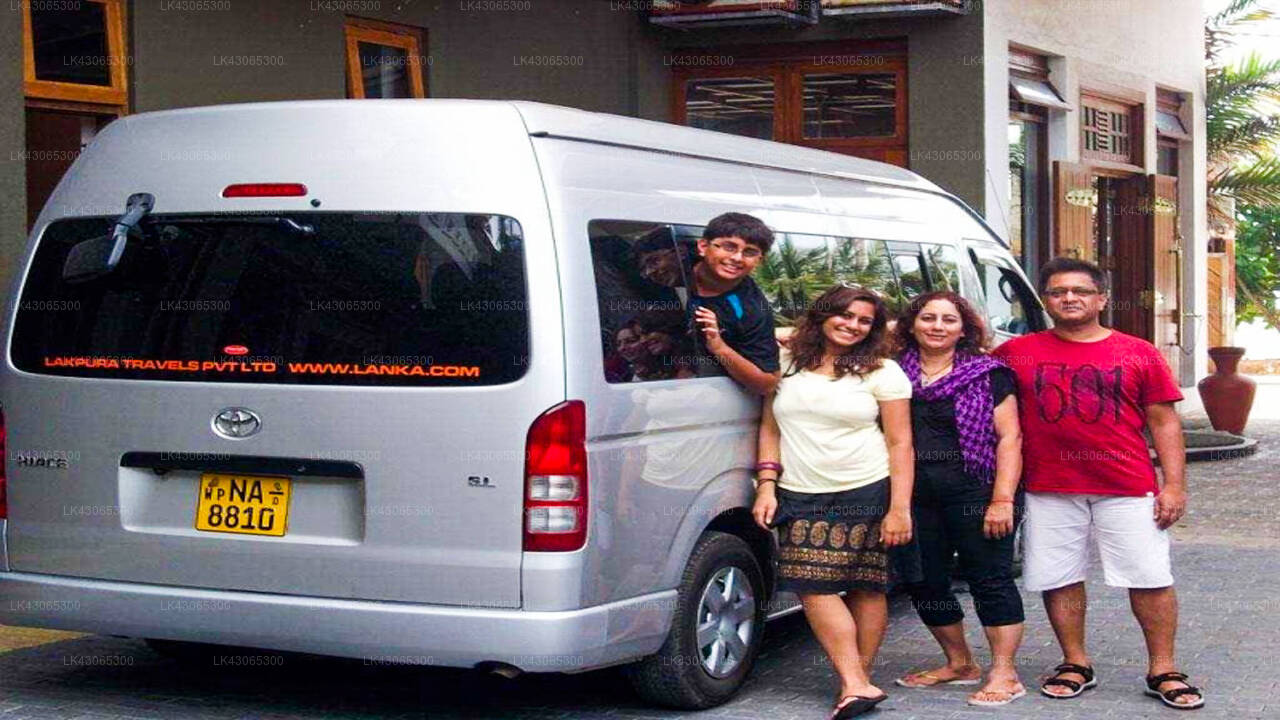 Transfer between Colombo Airport (CMB) and Melad Holiday Bungalow, Minneriya