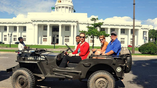 Colombo City Tour af War Jeep
